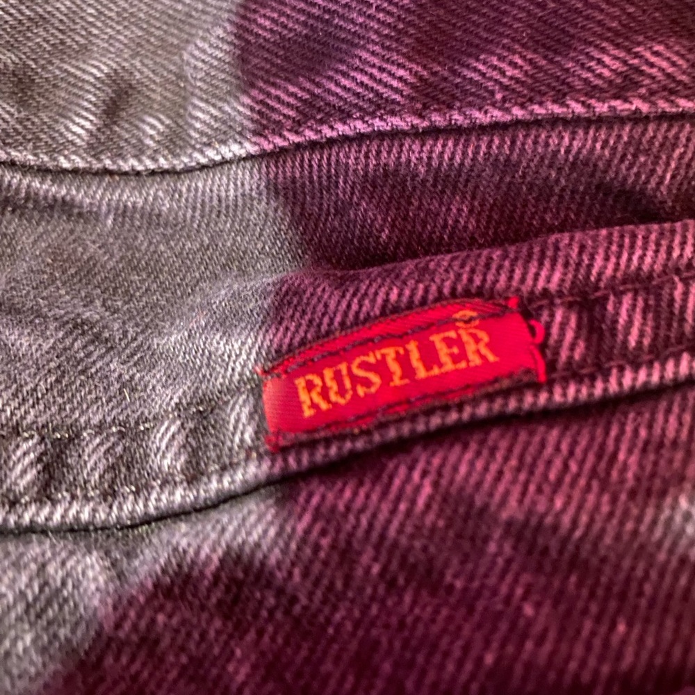 Rustlers - Picture 2 of 2